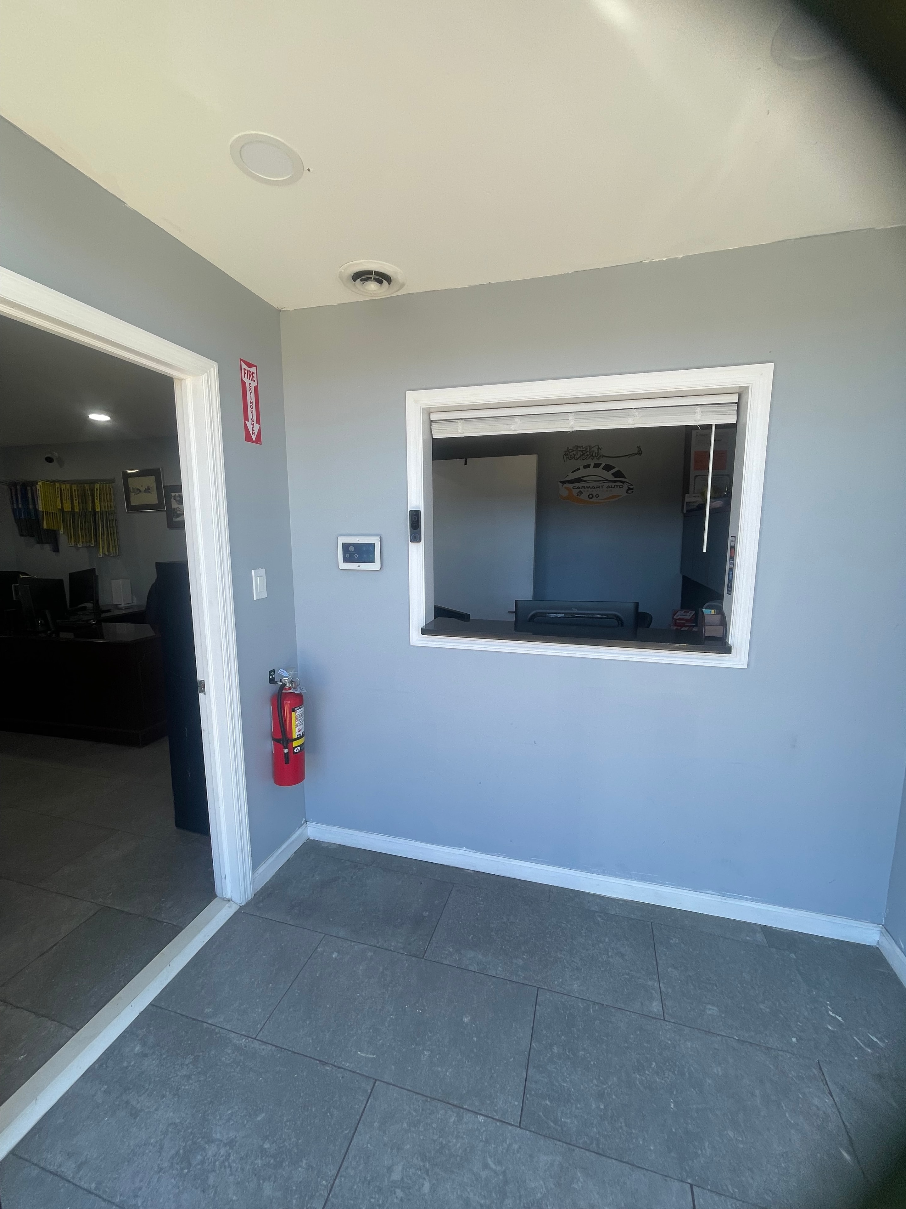 CarMart office service window and waiting area
